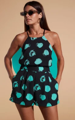 Chica Bella Shorts In Green On Black Dot