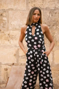 Cypress Jumpsuit In Mono Daisy