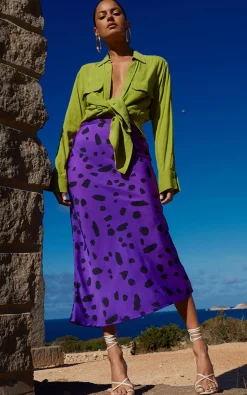 Renzo Skirt In Abstract Dot Black On Purple