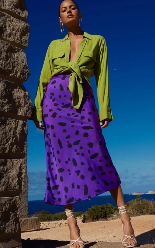 Renzo Skirt In Abstract Dot Black On Purple