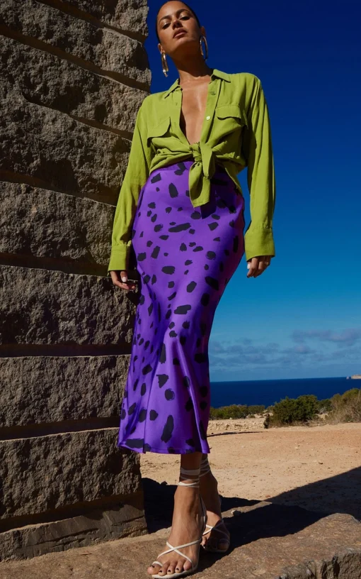 Renzo Skirt In Abstract Dot Black On Purple