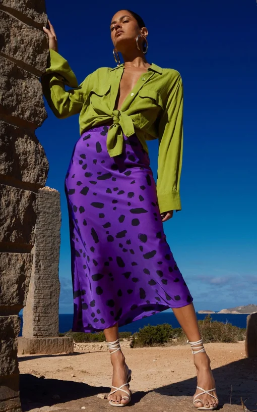 Renzo Skirt In Abstract Dot Black On Purple