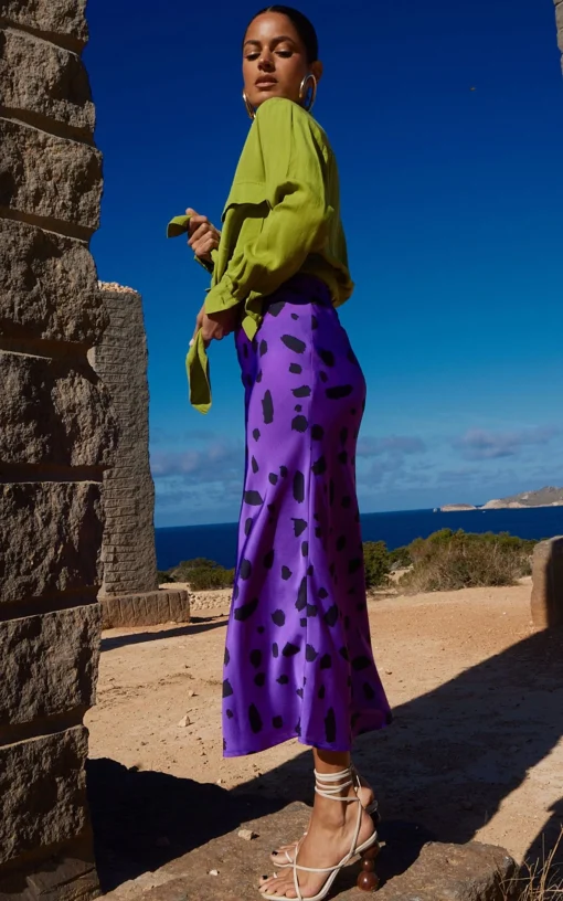 Renzo Skirt In Abstract Dot Black On Purple