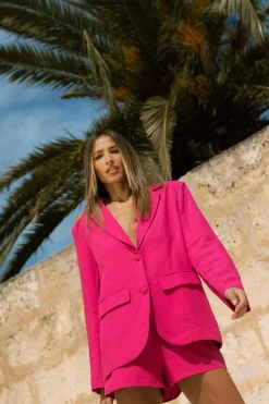 Tatiyana Linen Blazer In Raspberry
