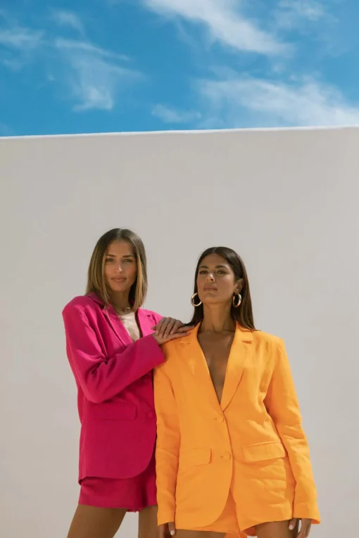 Tatiyana Linen Blazer In Raspberry